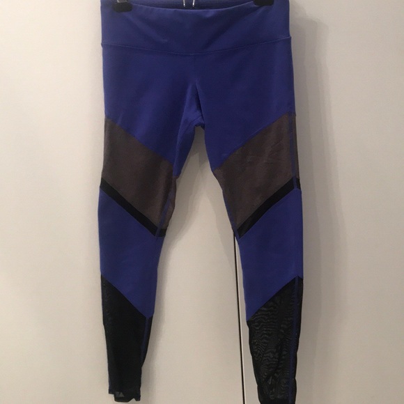 Alo active wear - Picture 2 of 4